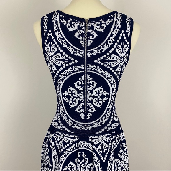 Romeo & Juliet Couture Navy White Knit Fit & Flare Mini Dress - Picture 5 of 10